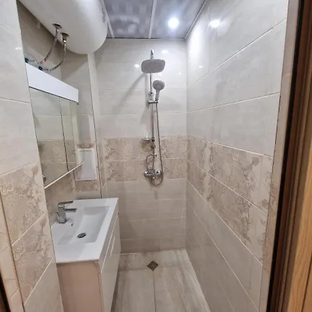 Просторен Апартамент Apartment *