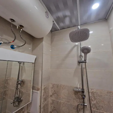 Просторен Апартамент Apartment *